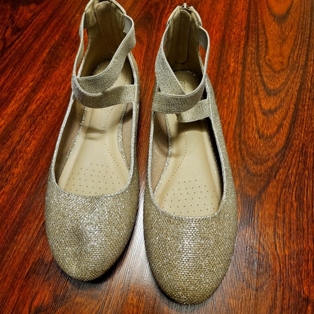 ballet flat zip up back sandals